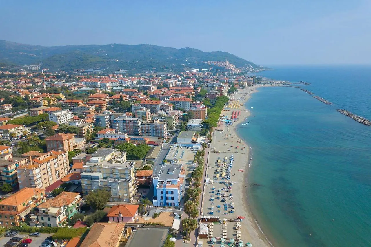 Bilo Lungomare 80Mt From Sea Apartment Albenga